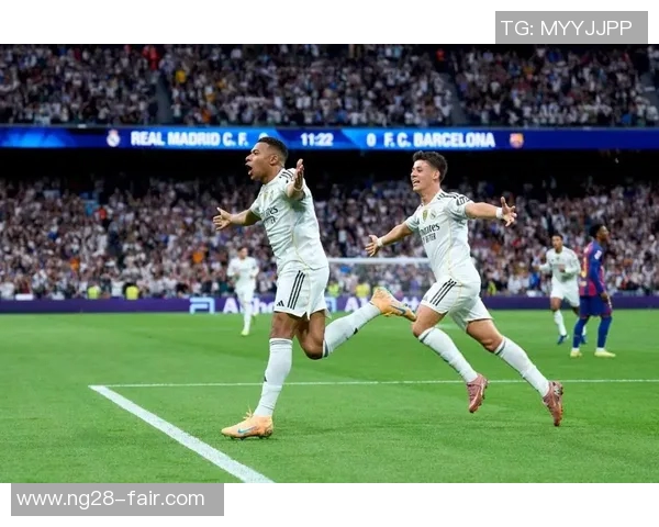 友谊赛惊现冷门那不勒斯与皇马战平精彩扑救引发全场欢呼