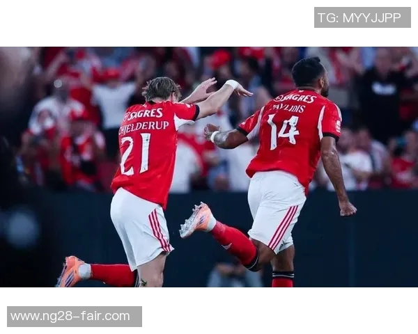 德甲精彩对决本菲卡逆转里昂补时绝杀引发全场狂欢战术解析